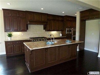Gourmet Kitchen features Large Island