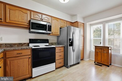 6778 Ducketts Ln, Elkridge, MD 21075 - photo 3