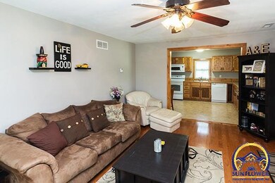 314 E Main St, Mayetta, KS 66509 - photo 4