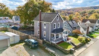 37 Goodyear Ave, Naugatuck, CT 06770 - photo 2