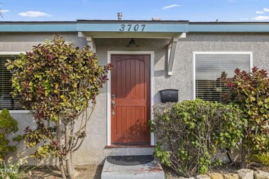 4-web-or-mls-UpmarketMedia-3707Pal-11