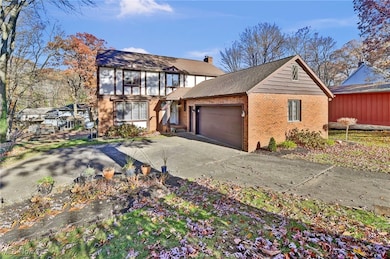 5229 Dungannon Cir NW, North Canton, OH 44720 - photo 2