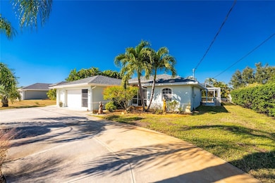 15 White Marsh Ln, Rotonda West, FL 33947 - photo 2