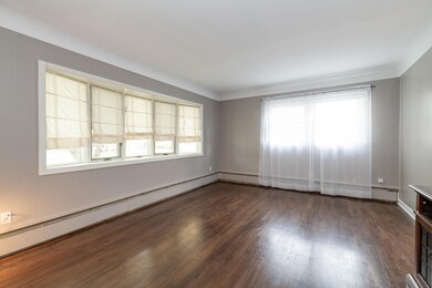3721 Devonshire-6