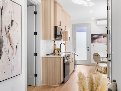 2081 SE Harold St unit 1, Portland, OR 97202 - photo 6