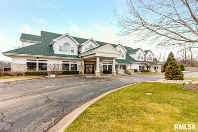 4538 N Thornhill Dr unit 102D, Peoria, IL 61615 - photo 4