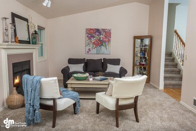 Living Room_DMD_7813-SMALL