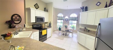 7068 SE 173rd Arlington Loop, The Villages, FL 32162 - photo 7