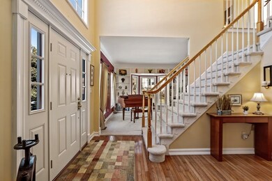 20 Norumbega Cir, Franklin, MA 02038 - photo 4