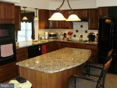 33 Tudor Ct, Lutherville Timonium, MD 21093 - photo 6