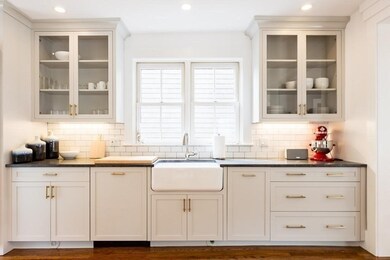 16 Pickett St, Marblehead, MA 01945 - photo 4