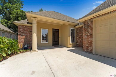 2545 Old Towne Rd, Zachary, LA 70791 - photo 3