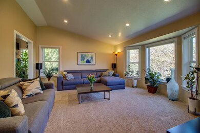 1173 Westview Ct, Medford, OR 97504 - photo 3