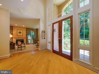 7000 Natelli Woods Ln, Bethesda, MD 20817 - photo 4