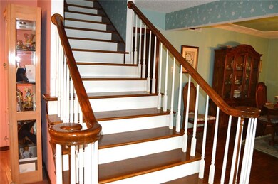 Beautiful Stairway as you enter the foyer!