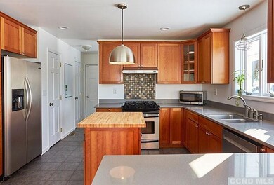 20 Old Post Rd N, Red Hook, NY 12571 - photo 7