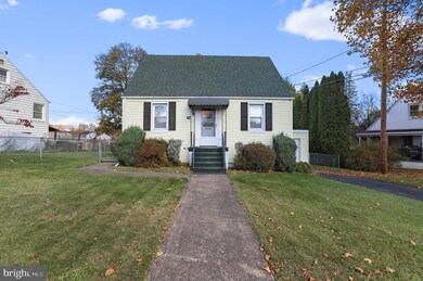 908 Fairview Rd, Hagerstown, MD 21742 - photo 3