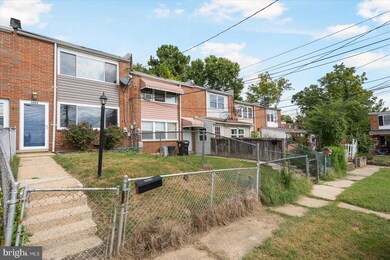 3202 Tartarian Ct, Halethorpe, MD 21227 - photo 2