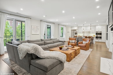 1851 N Halsted St unit 2, Chicago, IL 60614 - photo 2