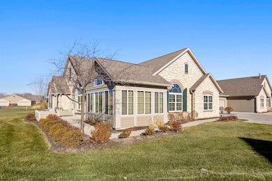 2210 E Tuscany Way unit 7, Appleton, WI 54913 - photo 4