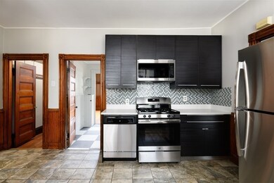 3 Monmouth St unit 2, Somerville, MA 02143 - photo 3