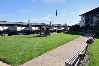 400 Narragansett Pkwy unit 7, Warwick, RI 02888 - photo 4