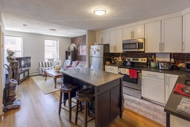 176 North St unit 178, Boston, MA 02113 - photo 2