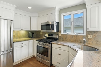 84 S Border Rd, Medford, MA 02155 - photo 3