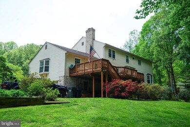 12208 Lake James Dr, Herndon, VA 20171 - photo 4