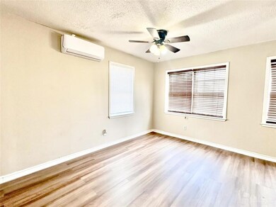 704 E Schunior St, Edinburg, TX 78541 - photo 5