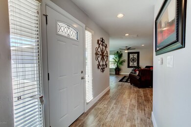 304 E Balboa Dr-7