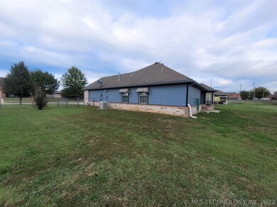 108 W 133rd Place N, Skiatook, OK 74070 - photo 5