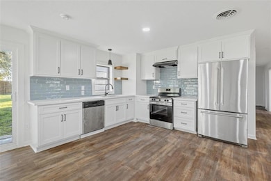 1049 Lake Land St, Lake Charles, LA 70605 - photo 4