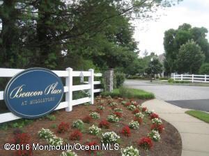 228 Wedgewood Cir, Belford, NJ 07718 - photo 3