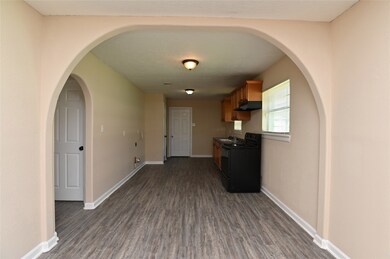 4531 Lelay Cir, Houston, TX 77022 - photo 3