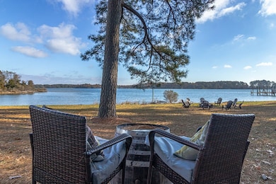 405 Courtney Ln, Callao, VA 22435 - photo 6