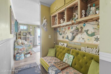 Topsail Reef 369 MLS-11