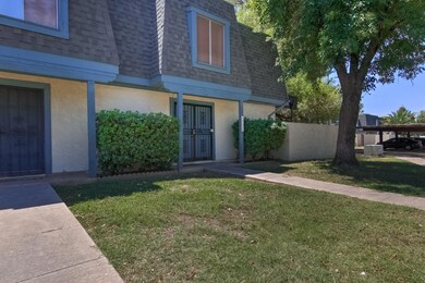 8126 N 32nd Dr-3