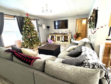 315 Leonard Ave, Crookston, MN 56716 - photo 4