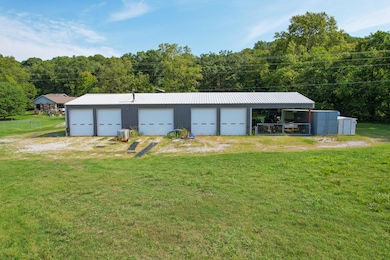 64795 E 202 Rd, Wyandotte, OK 74370 - photo 3