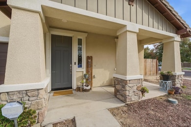 1056 Pebble Dr, Lemoore, CA 93245 - photo 3