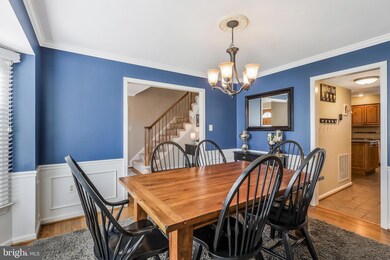 8520 Silverview Dr, Lorton, VA 22079 - photo 7