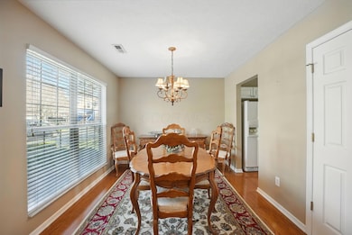 3-web-or-mls-3350-kendelmarie-way