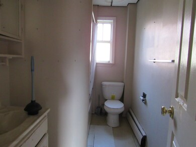 39 Ottawa St, Berlin, NH 03570 - photo 4