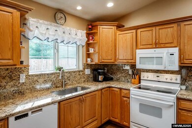 16490 Brown Rd, Dallas, OR 97338 - photo 3