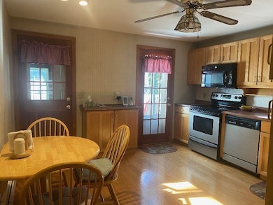 151 Highland St, Hudson, NH 03051 - photo 3