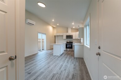 569 N 3rd Place, Kalama, WA 98625 - photo 7