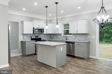 3352 Lavue Ln, Fredericksburg, VA 22408 - photo 4