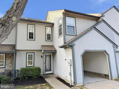 421 Jamestown Ct unit 421, Mount Laurel, NJ 08054 - photo 2