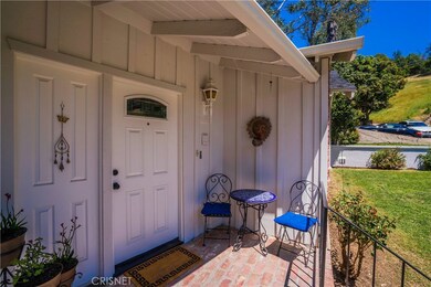 21173 San Miguel St, Woodland Hills, CA 91364 - photo 2